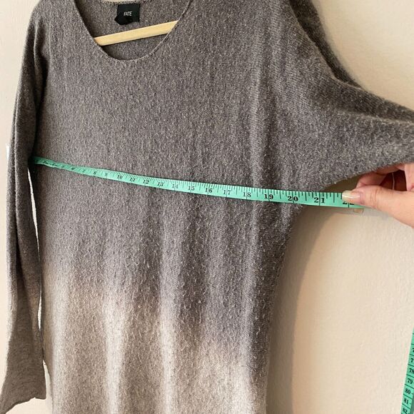 Fate Charcoal Gray to Light Grey Ombre Fuzzy Long Sleeve Soft Sweater Small - Picture 4 of 10